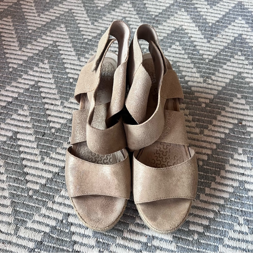 Eileen Fisher Gold Starry Metallic Willow Espadrille Platform Wedge Sandals Sz 8